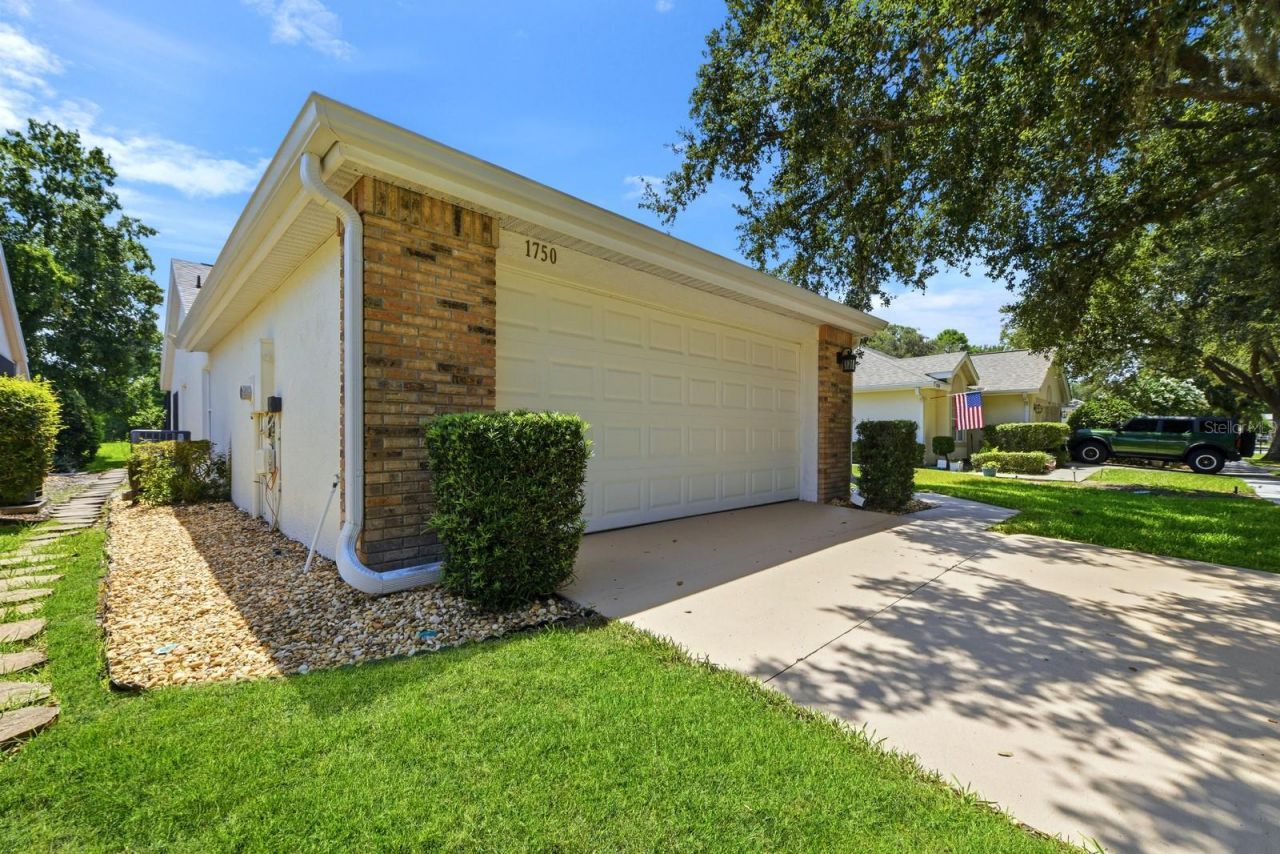 1750 Stafford Springs Boulevard , Mount Dora, FL 32757 Photo
