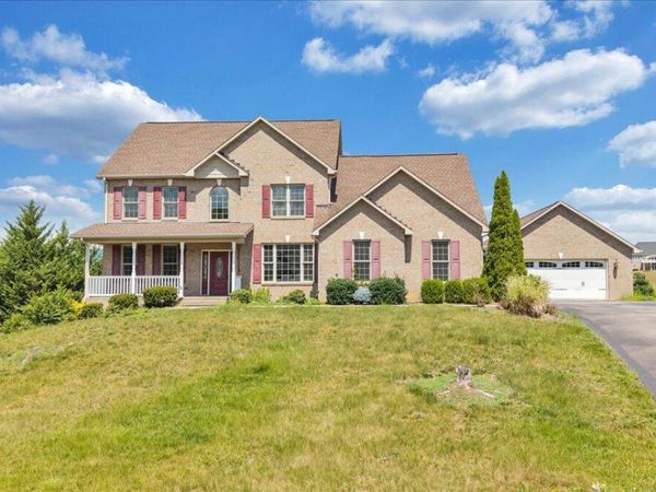 31 Fairway CT , Daleville, VA 24083