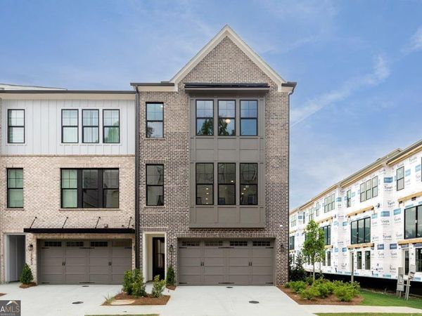 2255 Crestview Drive NE, Unit 43, Brookhaven, GA 30319