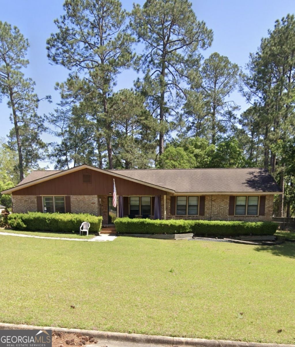 401 Pinehurst Drive, Dublin, GA 31021 Main Photo