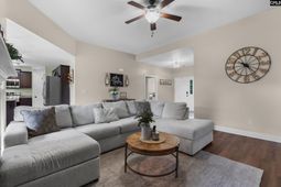 121 Crassula Drive  photo 4