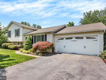 30 GARDENIA DRIVE, HANOVER, PA 17331