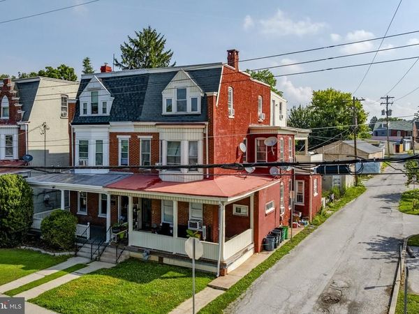 935 S QUEEN STREET , YORK, PA 17403