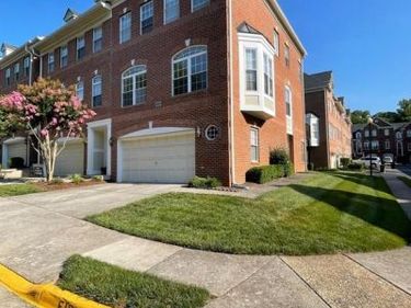 20381 FALLSWAY TERRACE, STERLING, VA 20165