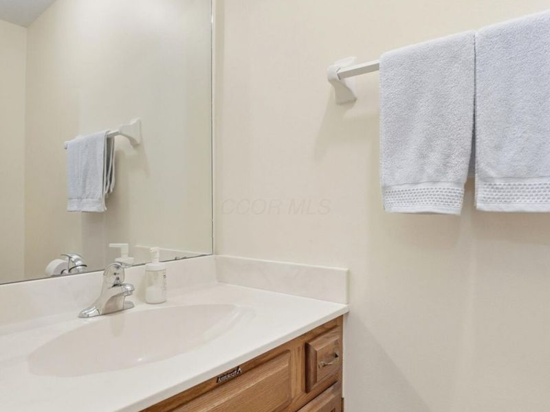 3168 Parkview Circle, Grove City, OH 43123 Photo 14