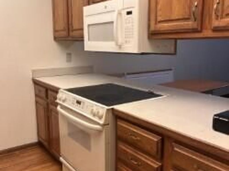 3168 Parkview Circle, Grove City, OH 43123 Photo 8