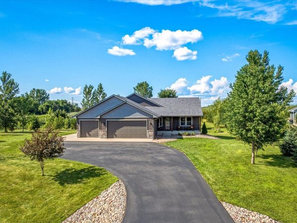 520 Olivia Court , Hudson, WI 54016