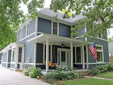 408 N 6th Street, Henderson, MN 56044