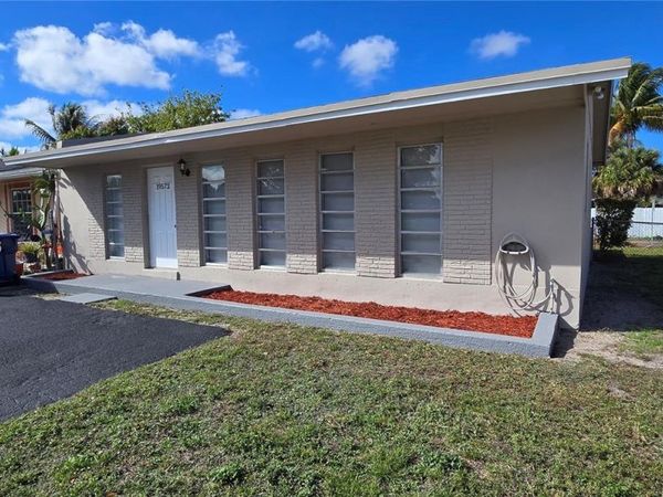 19572 NW 29th Pl, Unit 19572, Miami Gardens, FL 33056
