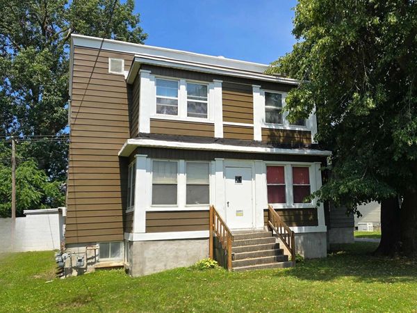 3042 S Custer Road, Monroe, MI 48161