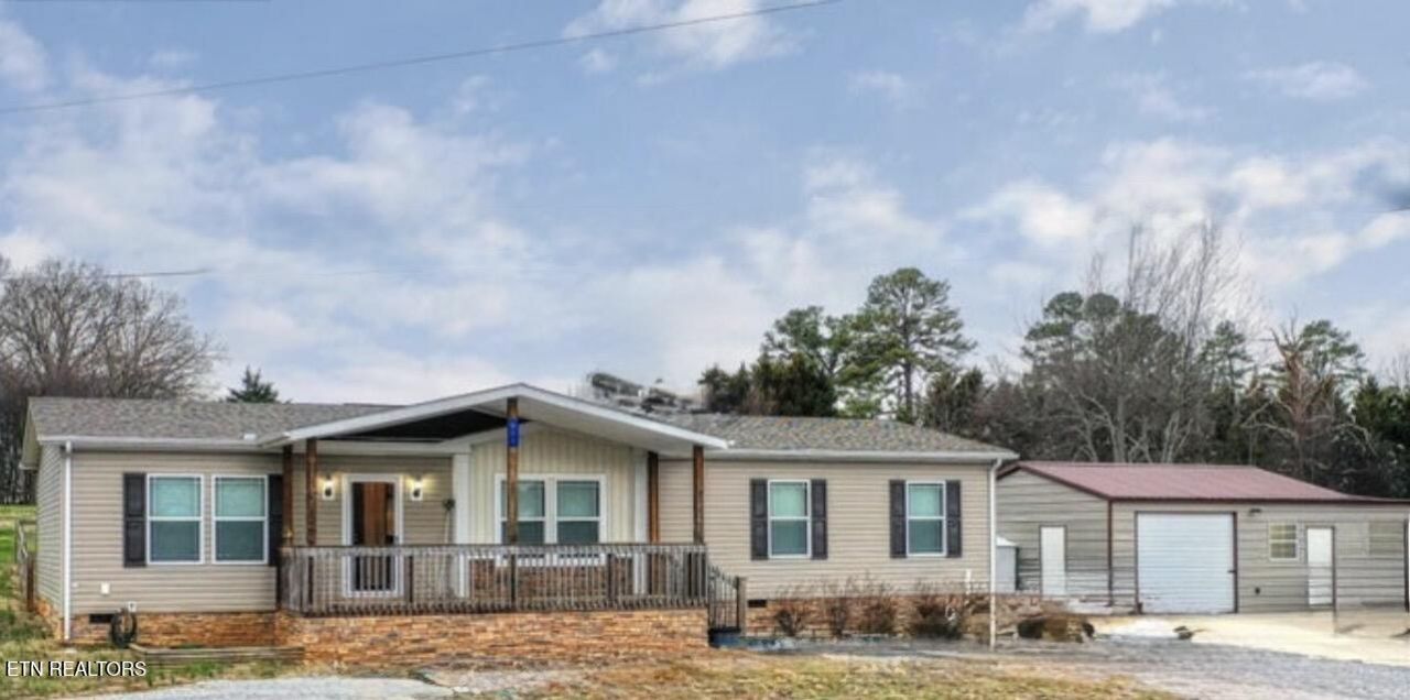 211 S Springview Rd, Maryville, TN 37801 Main Photo
