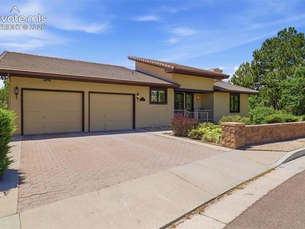 1160 Golden Hills Road, Colorado Springs, CO 80919