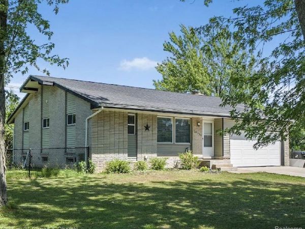 28906 Lorikay Street, Farmington Hills, MI 48334