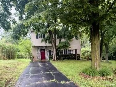 571 Cristy Avenue, Waterford Twp, MI 48328