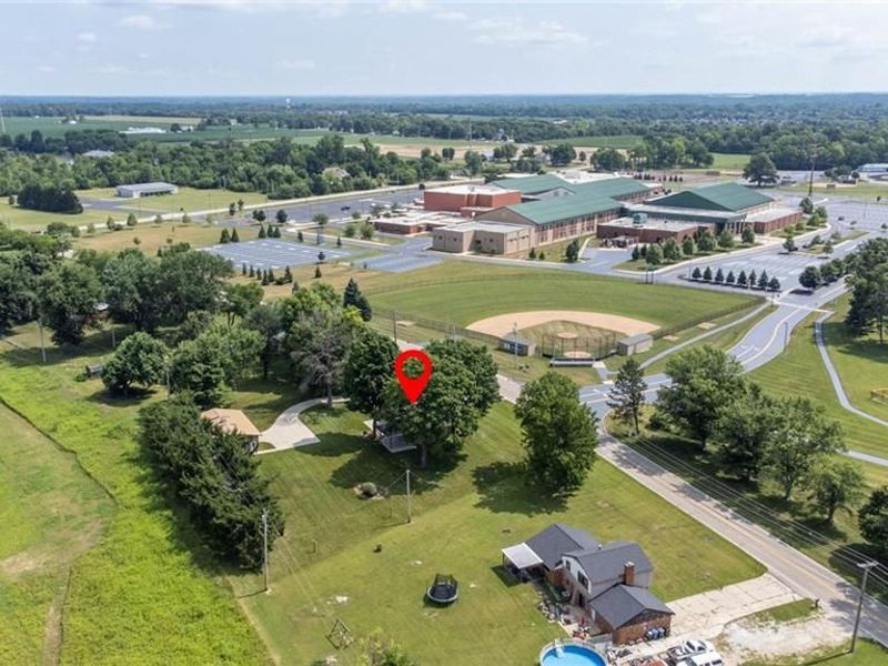 8663 Crestway Road, Clayton, OH 45315 Photo 5