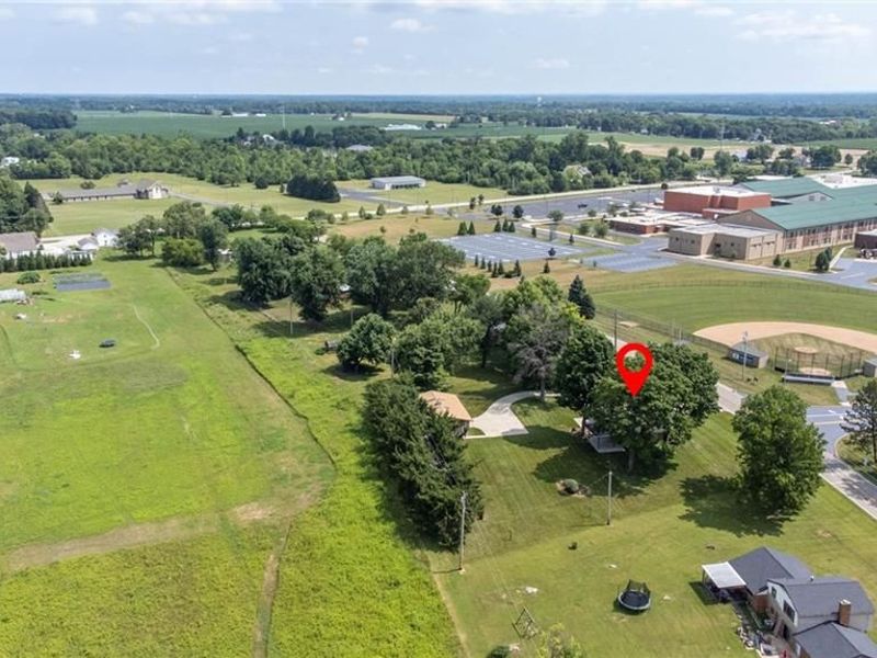 8663 Crestway Road, Clayton, OH 45315 Photo 6