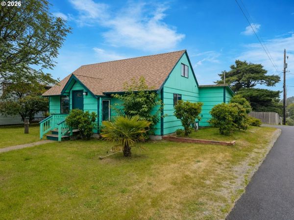 1549 NW GROVE NW ST, Unit N/A, Newport, OR 97365