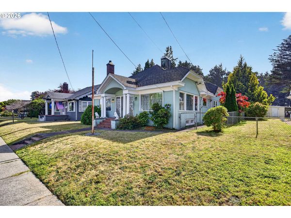 1410 SHERMAN AVE, North Bend, OR 97459