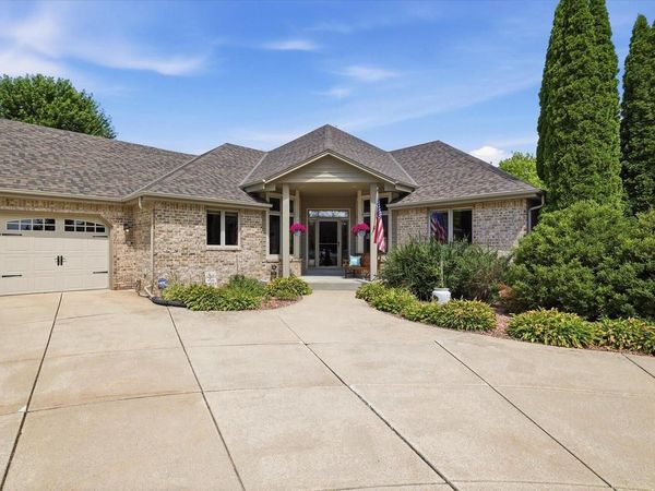 S75W13802 Bluhm COURT, Muskego, WI 53150