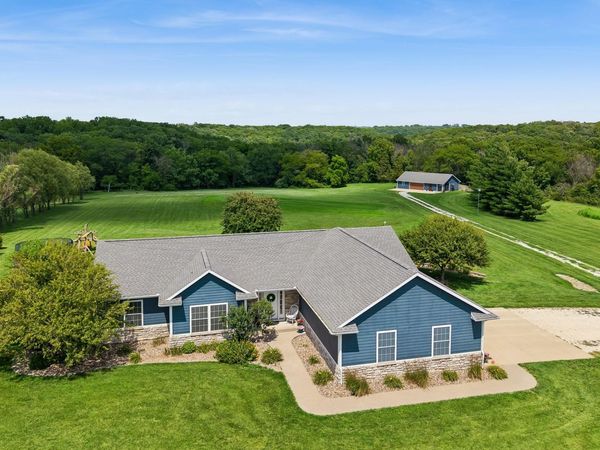 2207 196th Court, Winterset, IA 50273