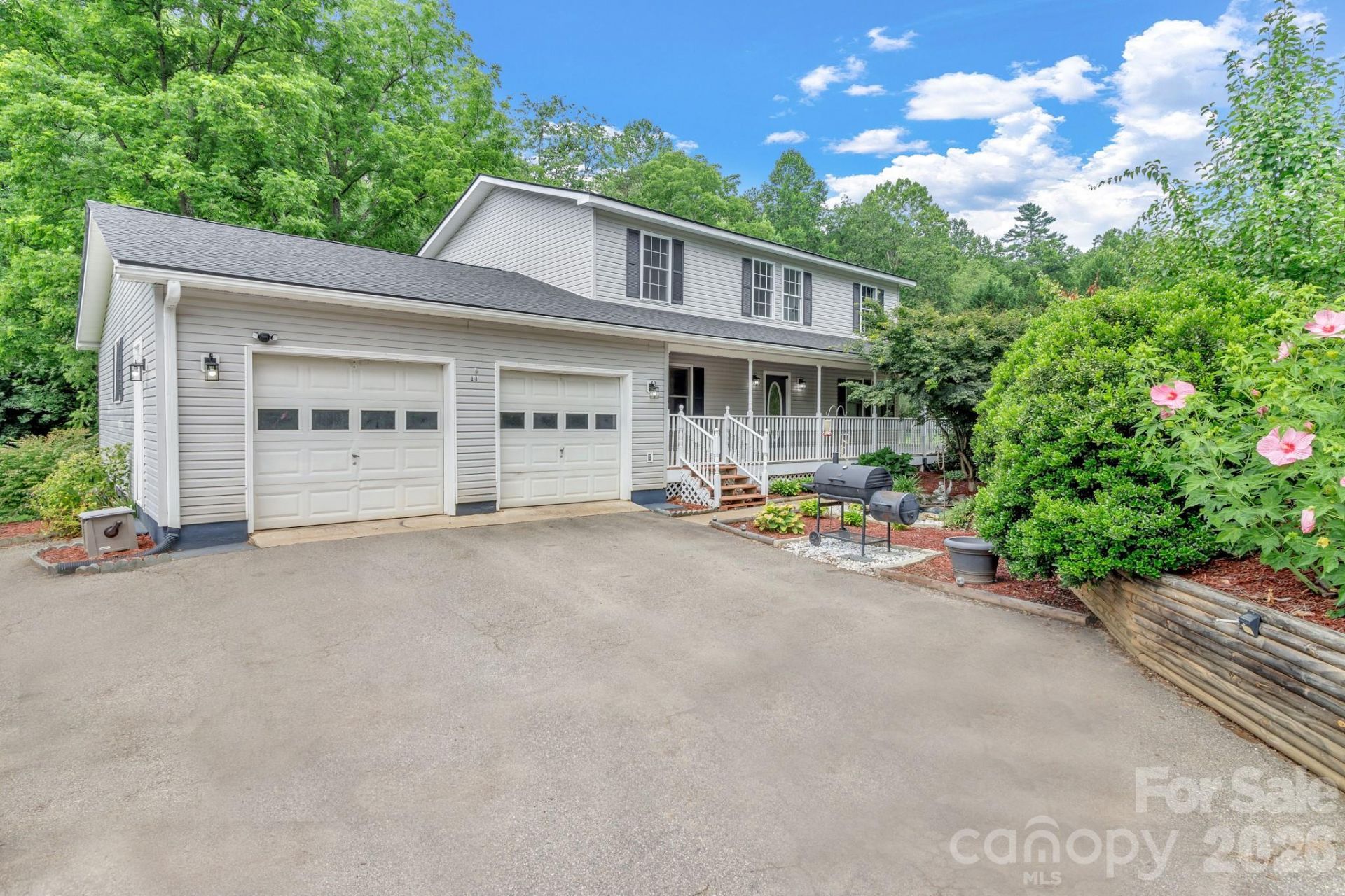 11 Aquarian Way , Leicester, NC 28748 Main Photo