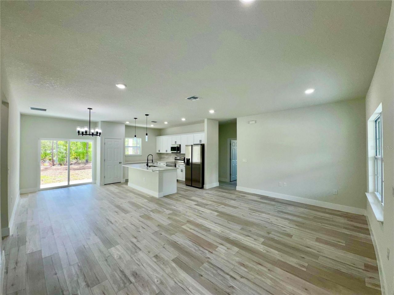 1458 W Landmark Drive , Citrus Springs, FL 34434 Photo