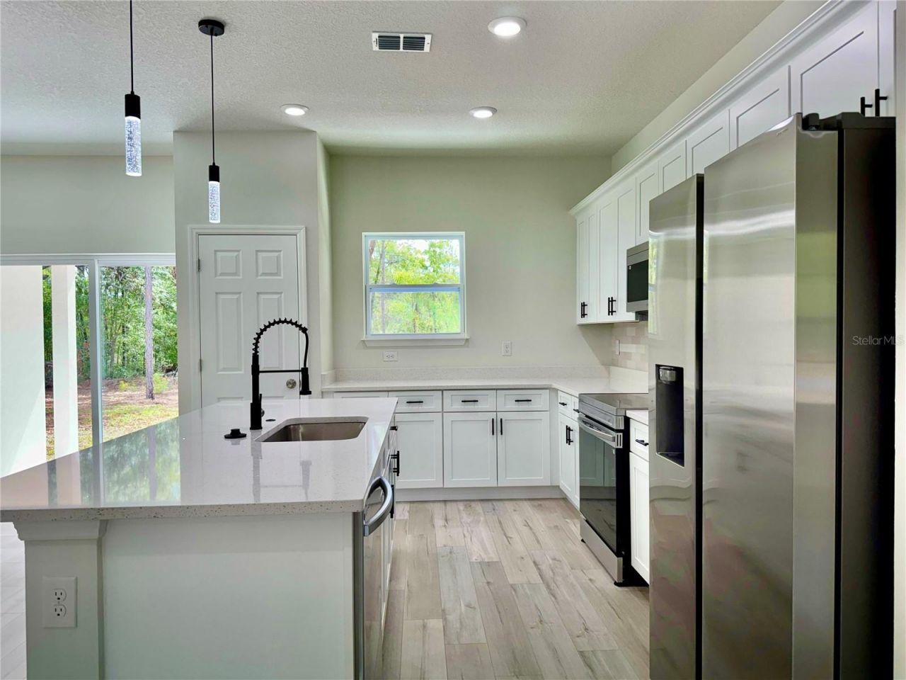 1458 W Landmark Drive , Citrus Springs, FL 34434 Photo