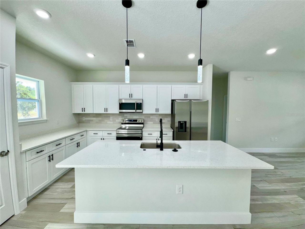 1458 W Landmark Drive , Citrus Springs, FL 34434 Photo