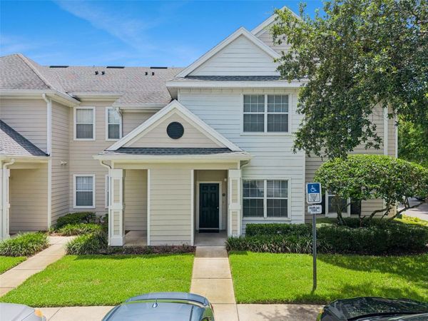 200 SOUTHERN PECAN CIRCLE , Unit 104, WINTER GARDEN, FL 34787