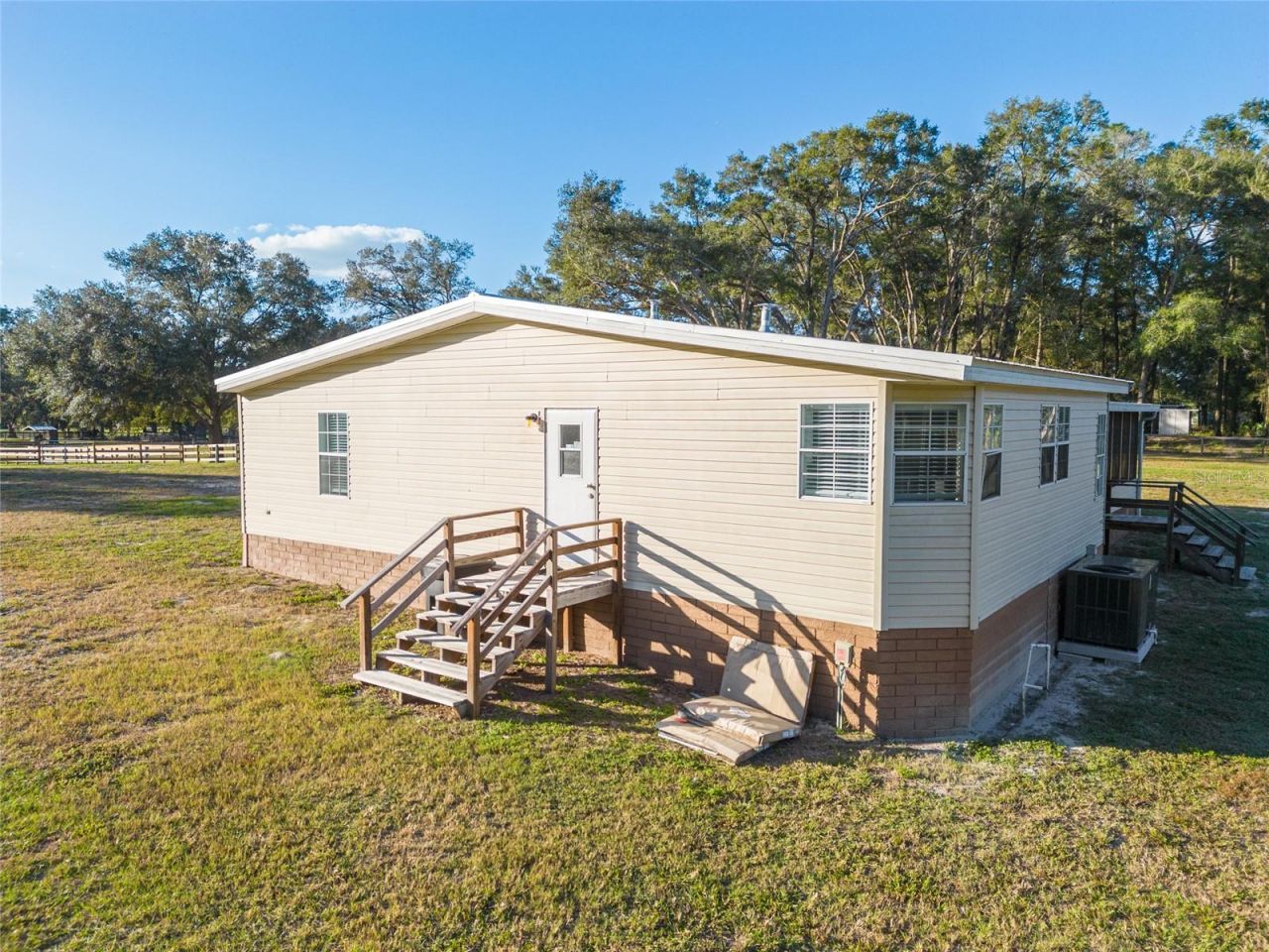 3291 SE 188th Terrace, Morriston, FL 32668 Photo