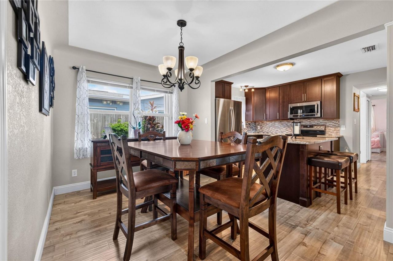 249 54th Street N, Saint Petersburg, FL 33710 Photo