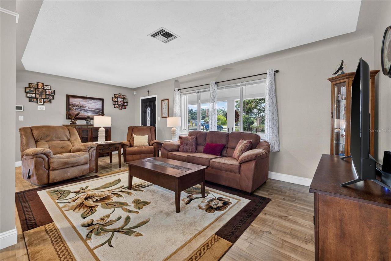 249 54th Street N, Saint Petersburg, FL 33710 Photo
