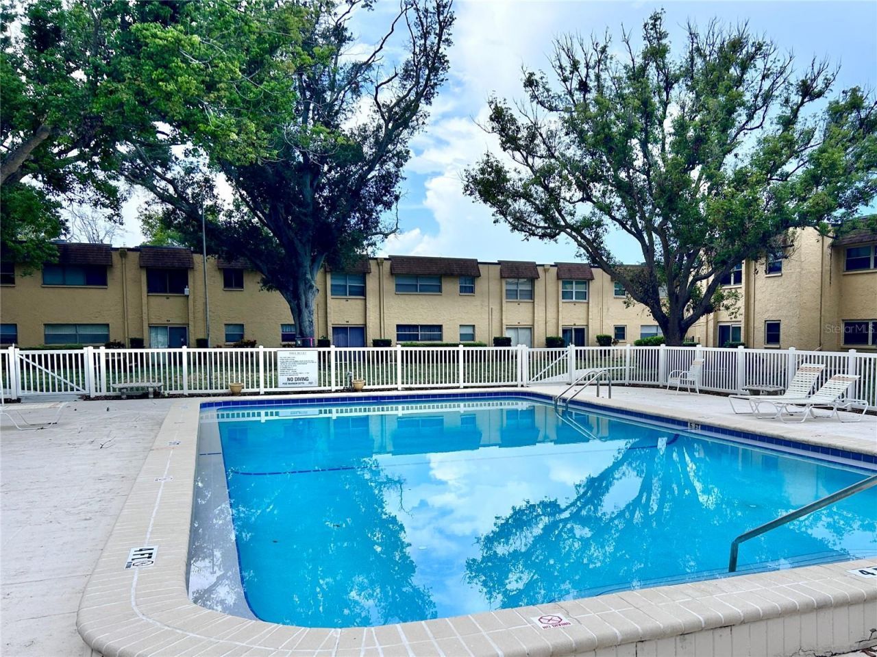 4455 38th Terrace N, Unit B16, Saint Petersburg, FL 33714 Photo