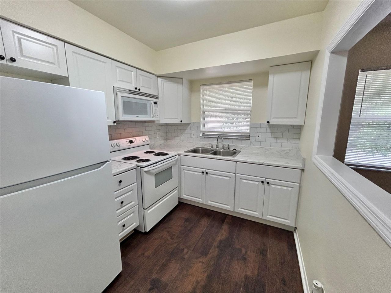 4455 38th Terrace N, Unit B16, Saint Petersburg, FL 33714 Photo