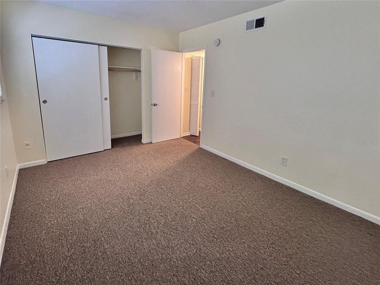 4455 38th Terrace N, Unit B12, Saint Petersburg, FL 33714 Photo
