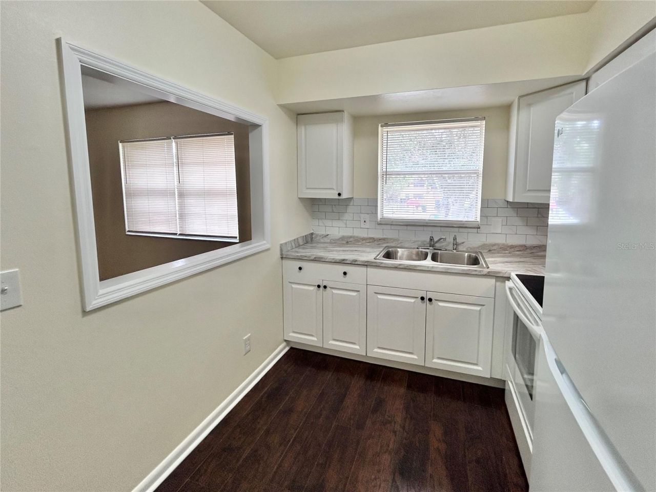 4455 38th Terrace N, Unit B12, Saint Petersburg, FL 33714 Photo