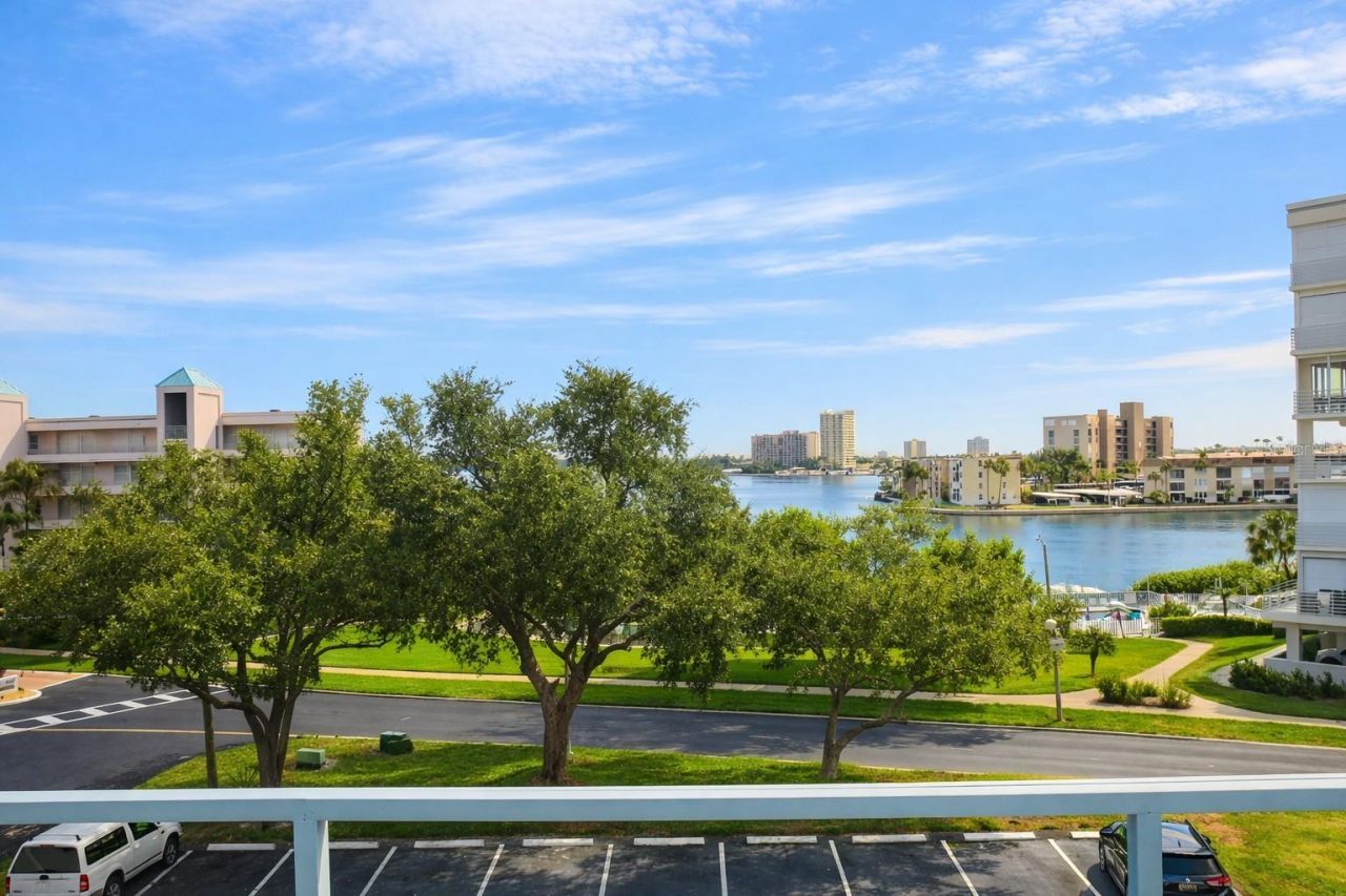 7984 Sailboat Key Boulevard S, Unit 306, South Pasadena, FL 33707 Photo