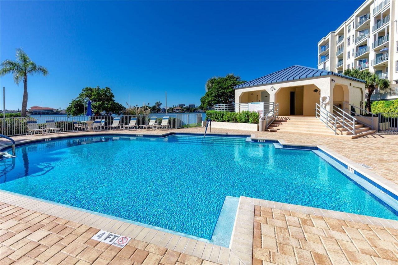 7984 Sailboat Key Boulevard S, Unit 306, South Pasadena, FL 33707 Photo