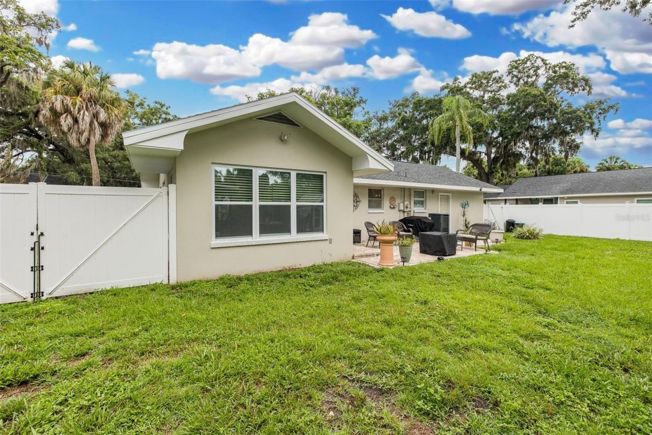 5708 Homecrest Road , New Port Richey, FL 34652 Photo