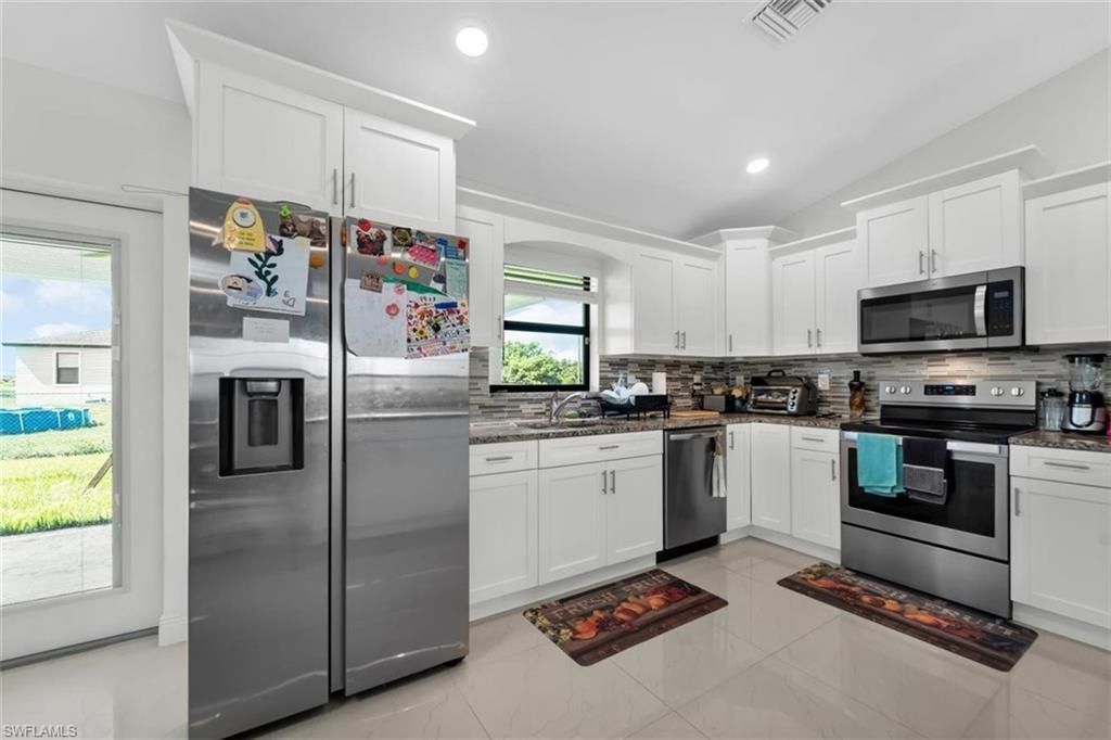 9014 Lamkin Cir , Labelle, FL 33935 Photo