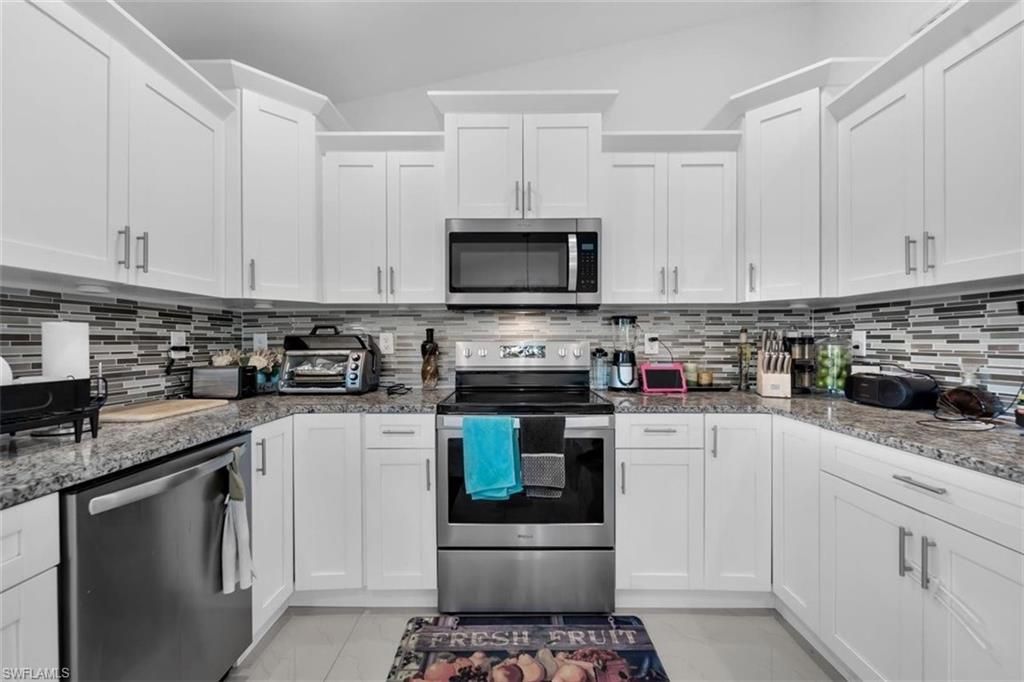 9014 Lamkin Cir , Labelle, FL 33935 Photo