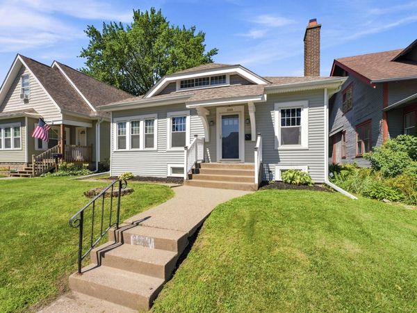 2520 Leclaire Street, Davenport, IA 52803