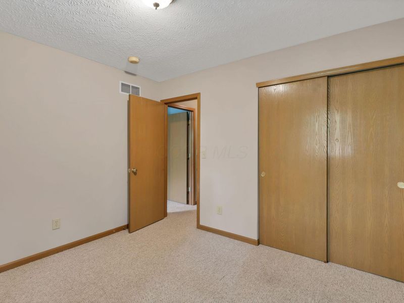 137 Clayburn Drive, Pataskala, OH 43062 Photo 27