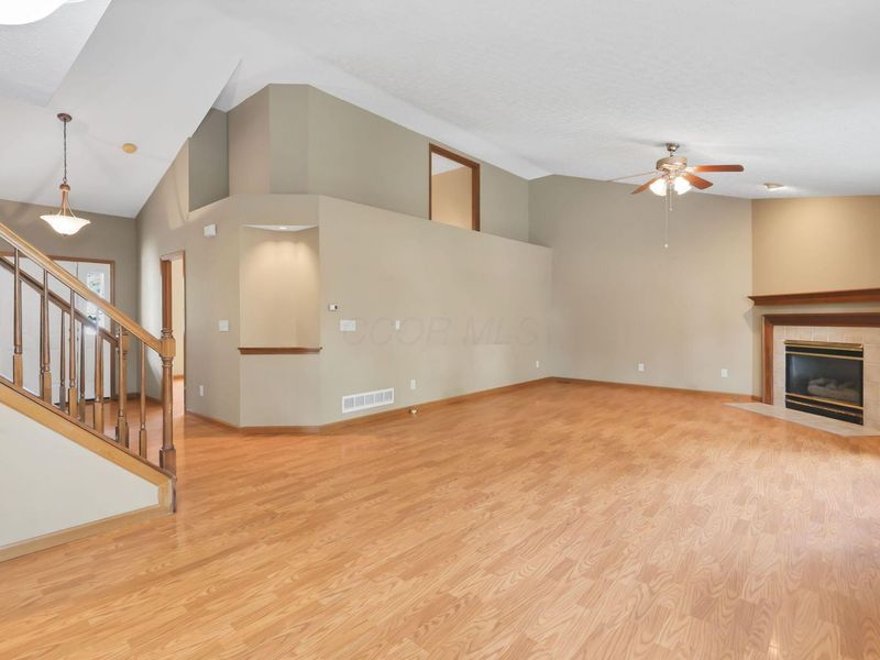 137 Clayburn Drive, Pataskala, OH 43062 Photo 7