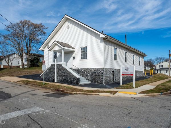 1025 Maple Street, Kingsport, TN 37660