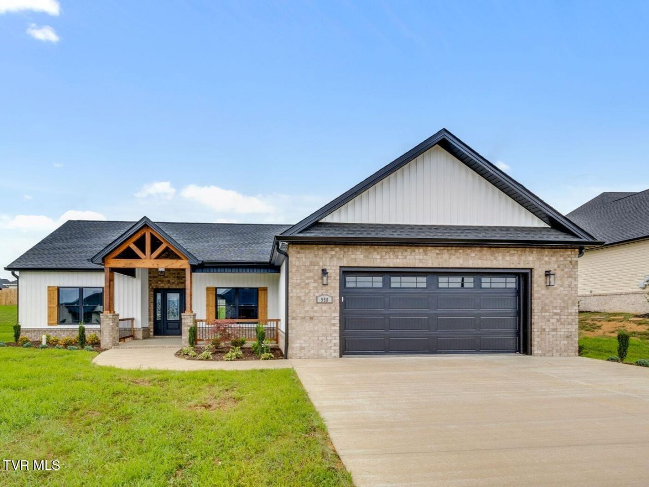 958 Cabot Cove, Jonesborough, TN 37659 Main Photo