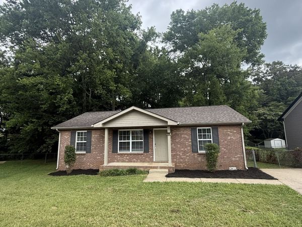 105 Monarch Ln, Clarksville, TN 37042