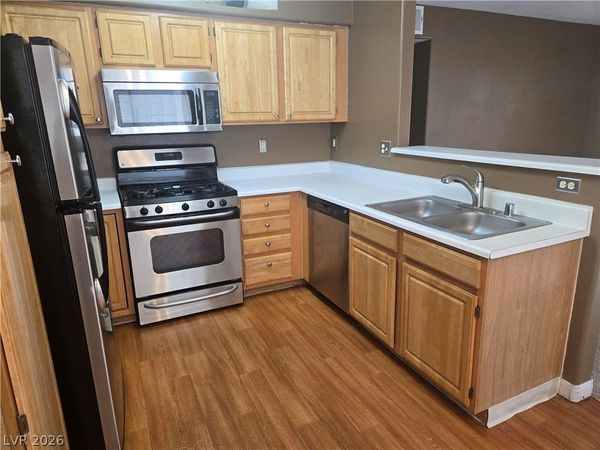 5710 E TROPICANA Avenue , Unit 2167, Las Vegas, NV 89122