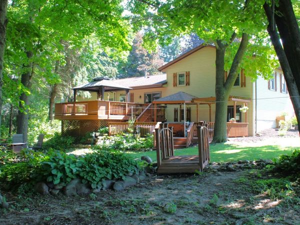 6905 Colt Cir, Barton, WI 53090