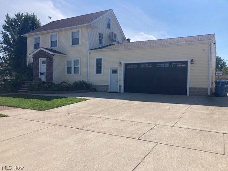 858 Allison Avenue, Lorain, OH 44052 Photo 2